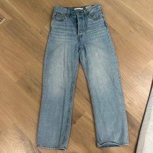 Levi’s Ribcage Straight